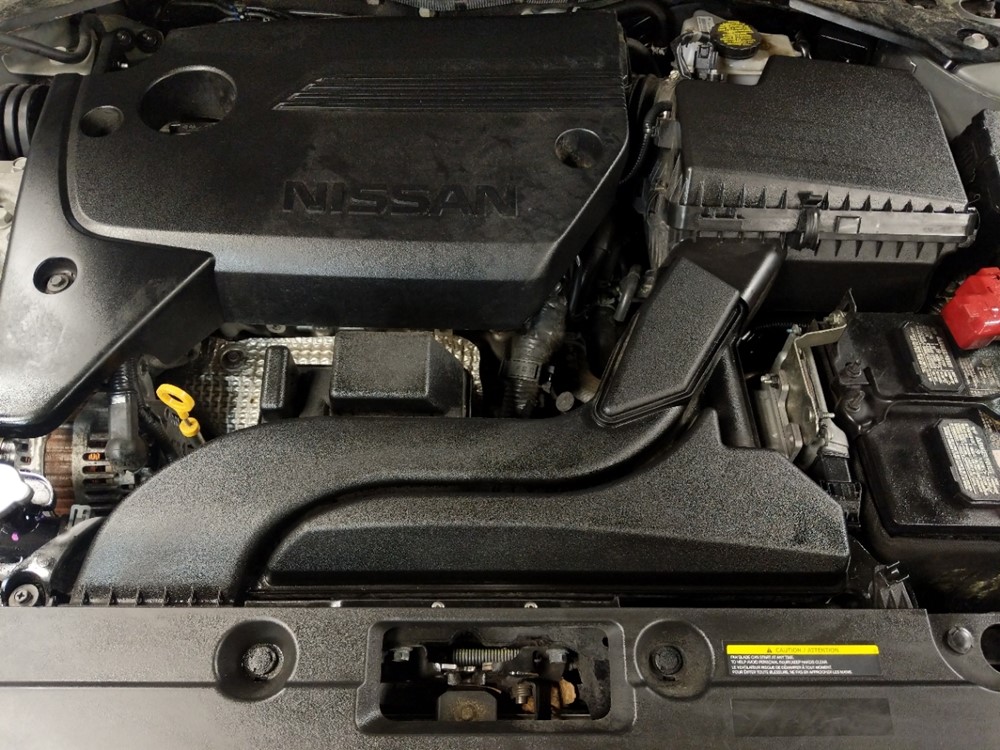 2017 Nissan Altima - Engine