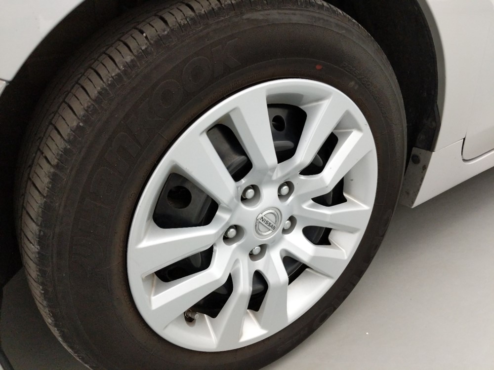 2017 Nissan Altima - Wheel
