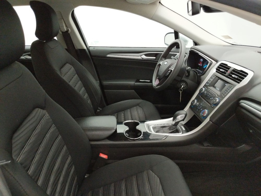 2016 Ford Fusion - Passenger Front Seat