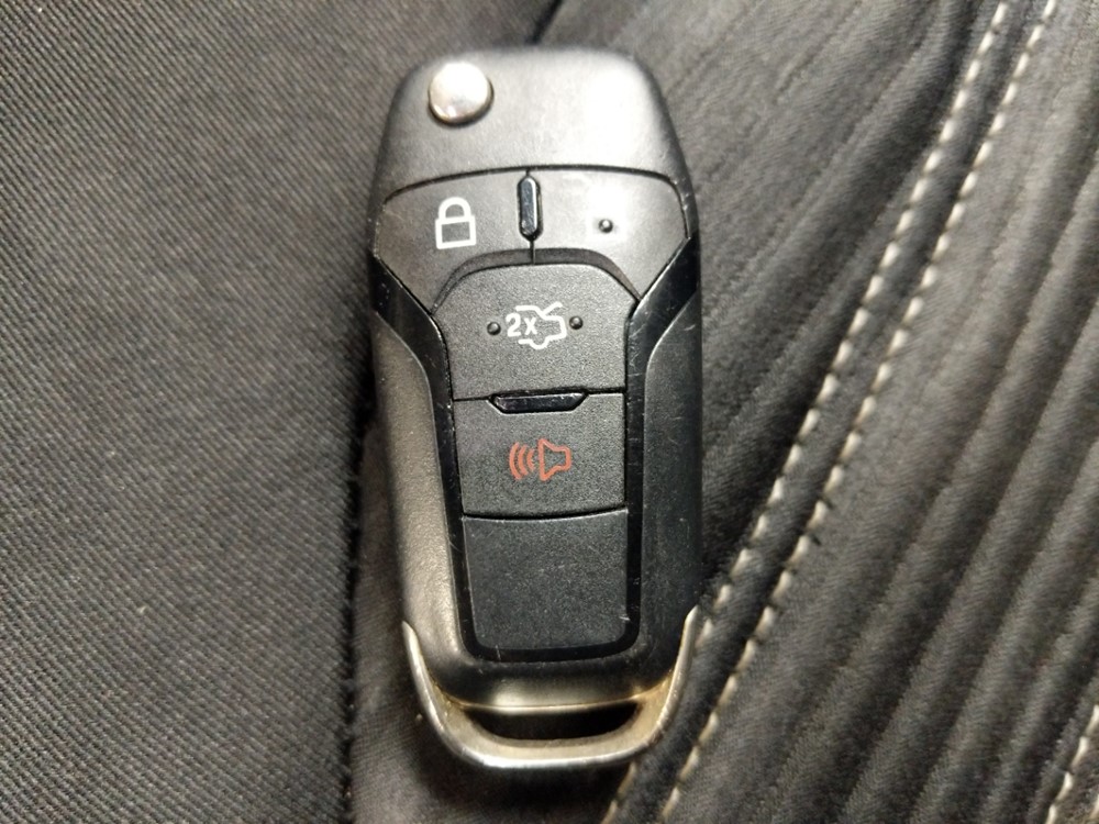 2016 Ford Fusion - Keys