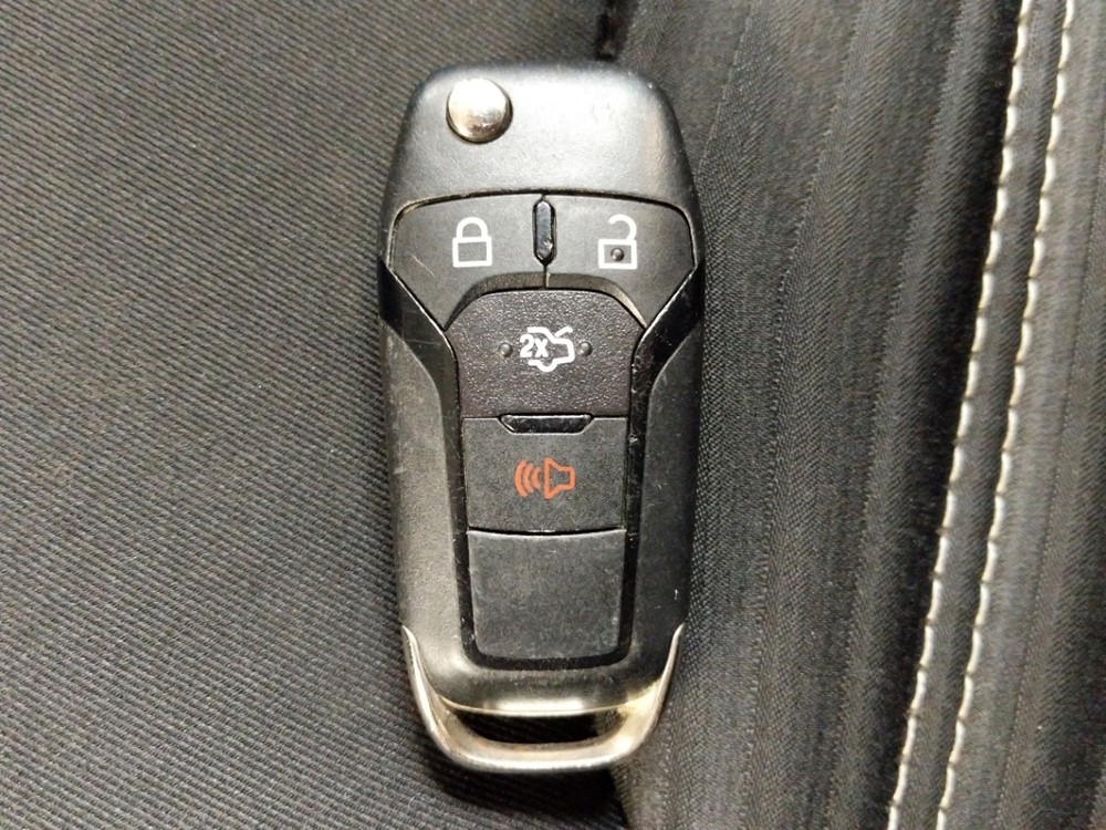 2016 Ford Fusion - Keys