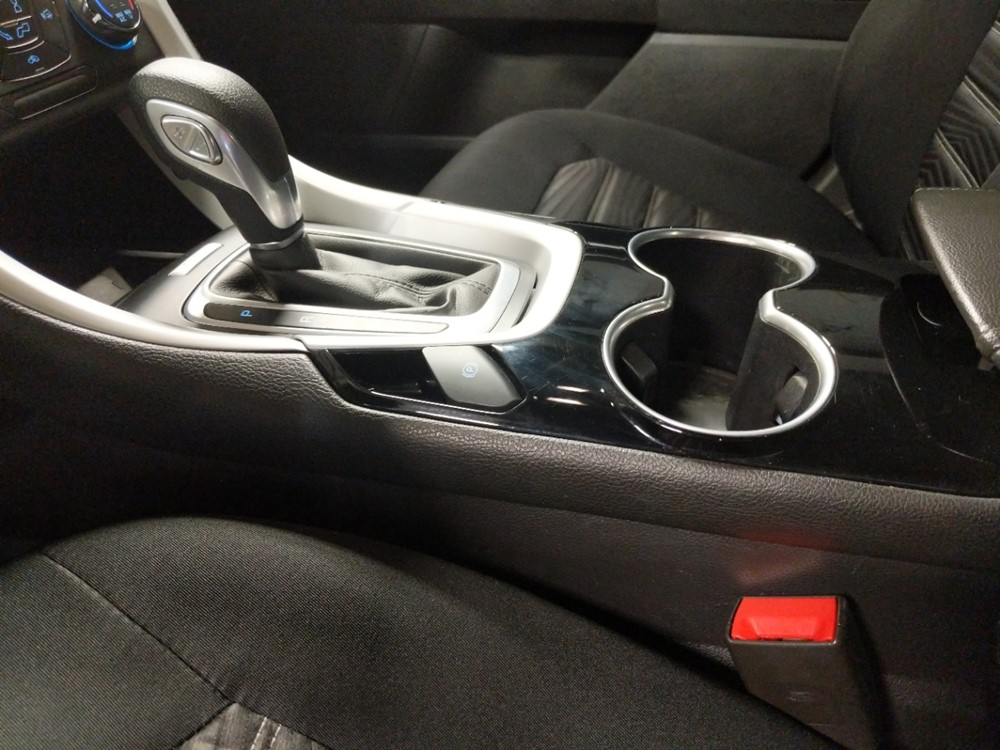 2016 Ford Fusion - Center Console/Cup Holders