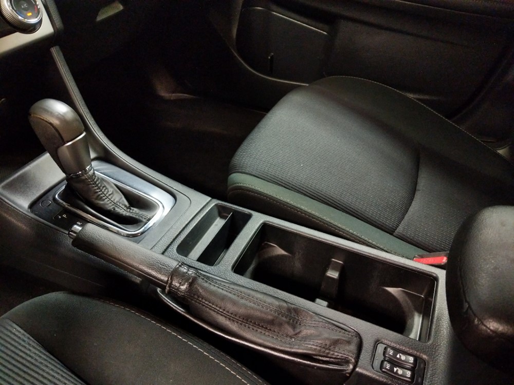 2016 Subaru Impreza - Center Console/Cup Holders