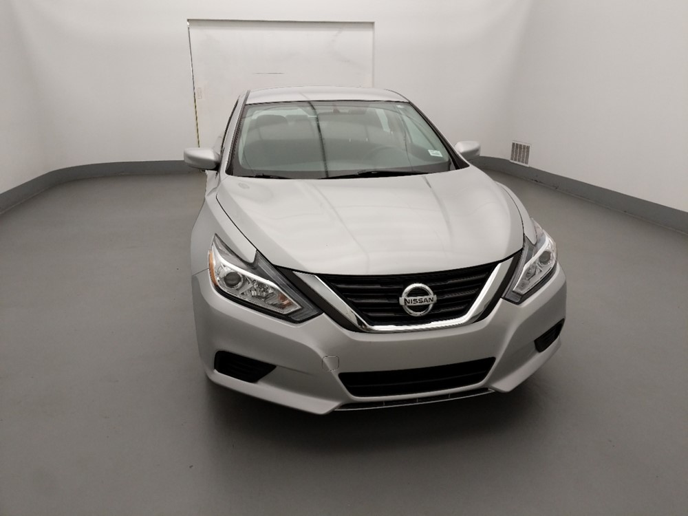 2017 Nissan Altima - Passenger Front Hood