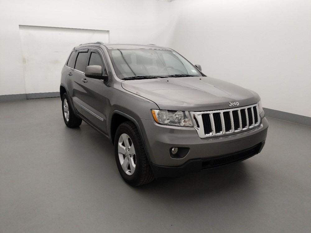 2011 Jeep Grand Cherokee - Passenger Front Bumper