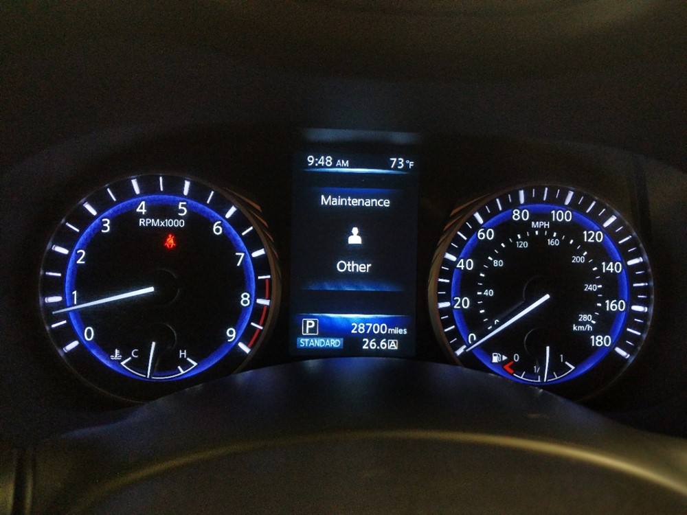 2015 INFINITI Q50 - Odometer Close Up