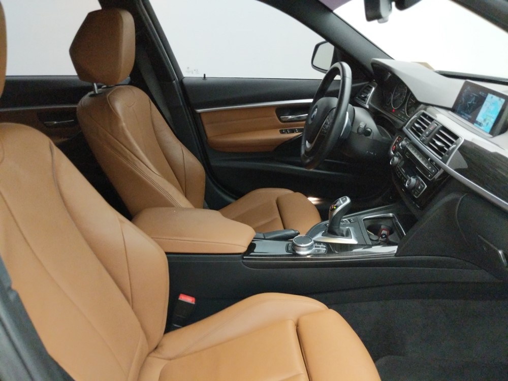 2017 BMW 330i - Passenger Front Seat