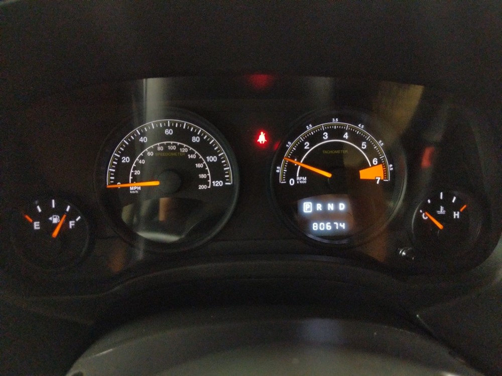2016 Jeep Patriot - Odometer Close Up