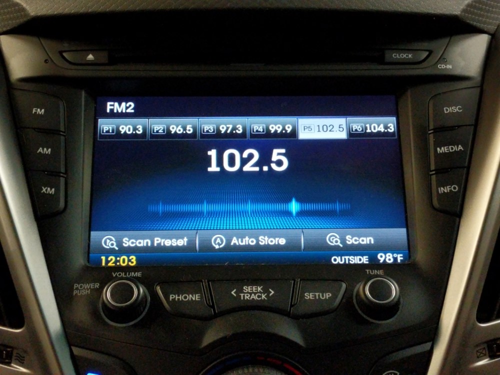 2014 Hyundai Veloster - Stereo Package