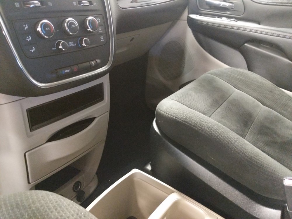 2015 Dodge Grand Caravan - Center Console/Cup Holders