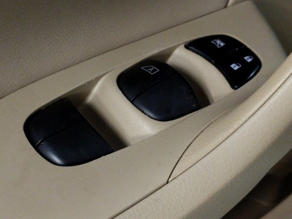 2015 Nissan Altima - Driver Power Windows/Lock Control