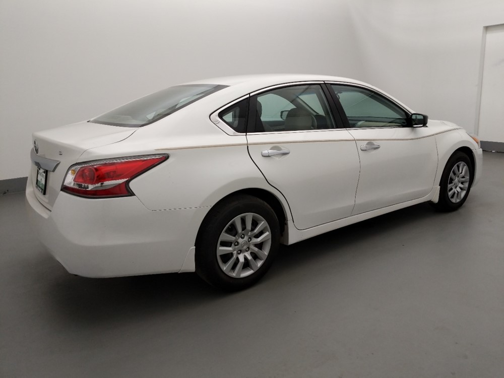 2015 Nissan Altima - Passenger Rear Side
