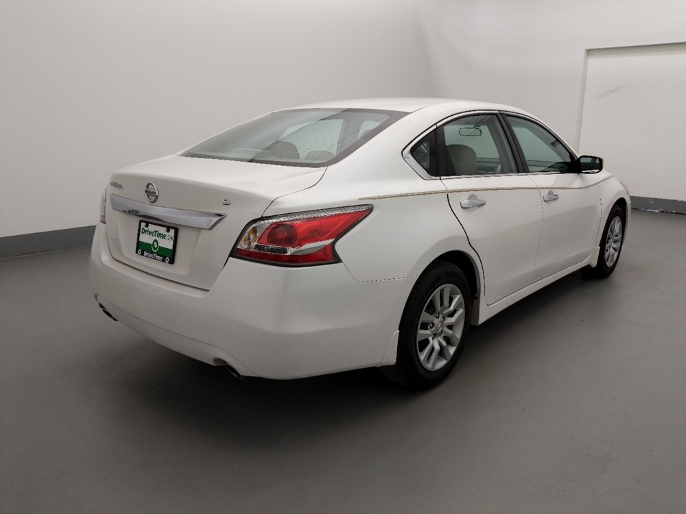 2015 Nissan Altima - Passenger Rear Bumper
