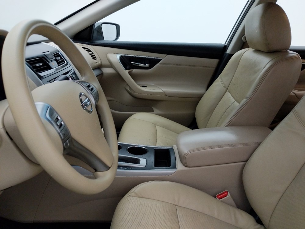 2015 Nissan Altima - Driver Front Seat