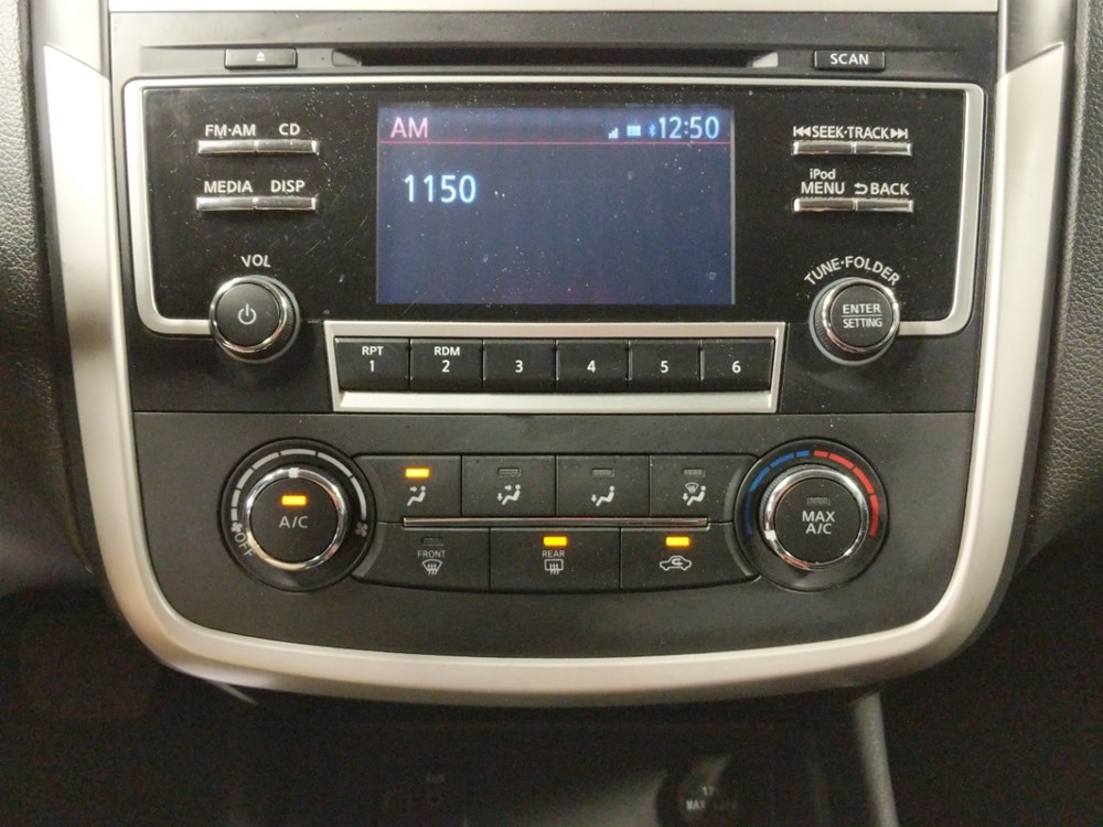 2017 Nissan Altima - Stereo Package