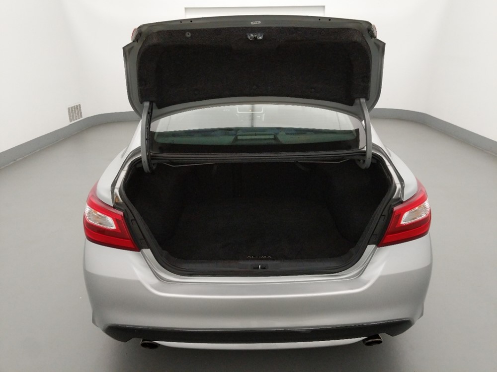 2017 Nissan Altima - Trunk