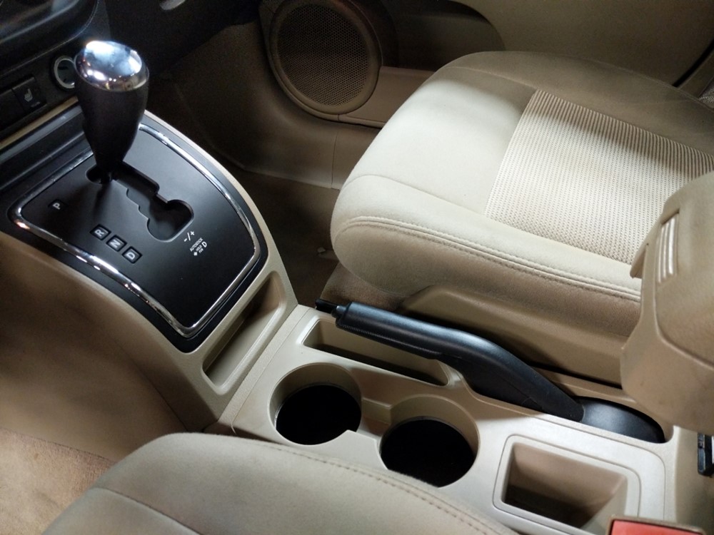 2014 Jeep Patriot - Center Console/Cup Holders