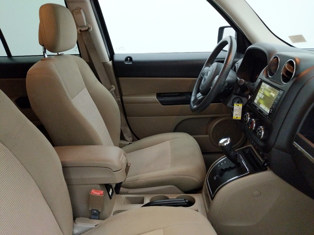 2014 Jeep Patriot - Passenger Front Seat