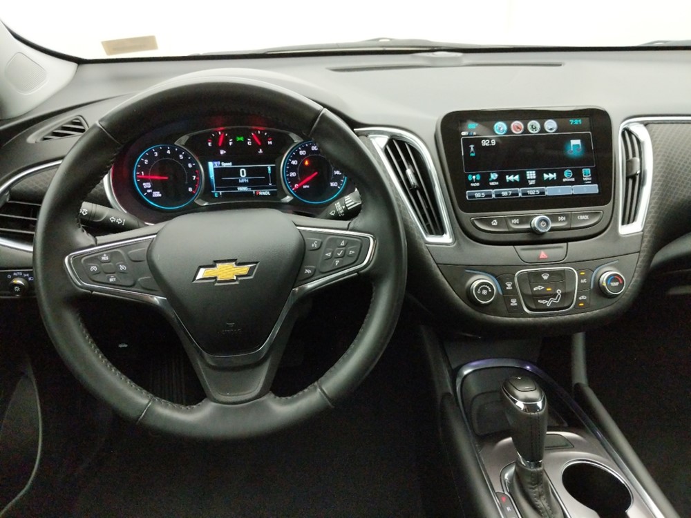 2018 Chevrolet Malibu - Driver Dash