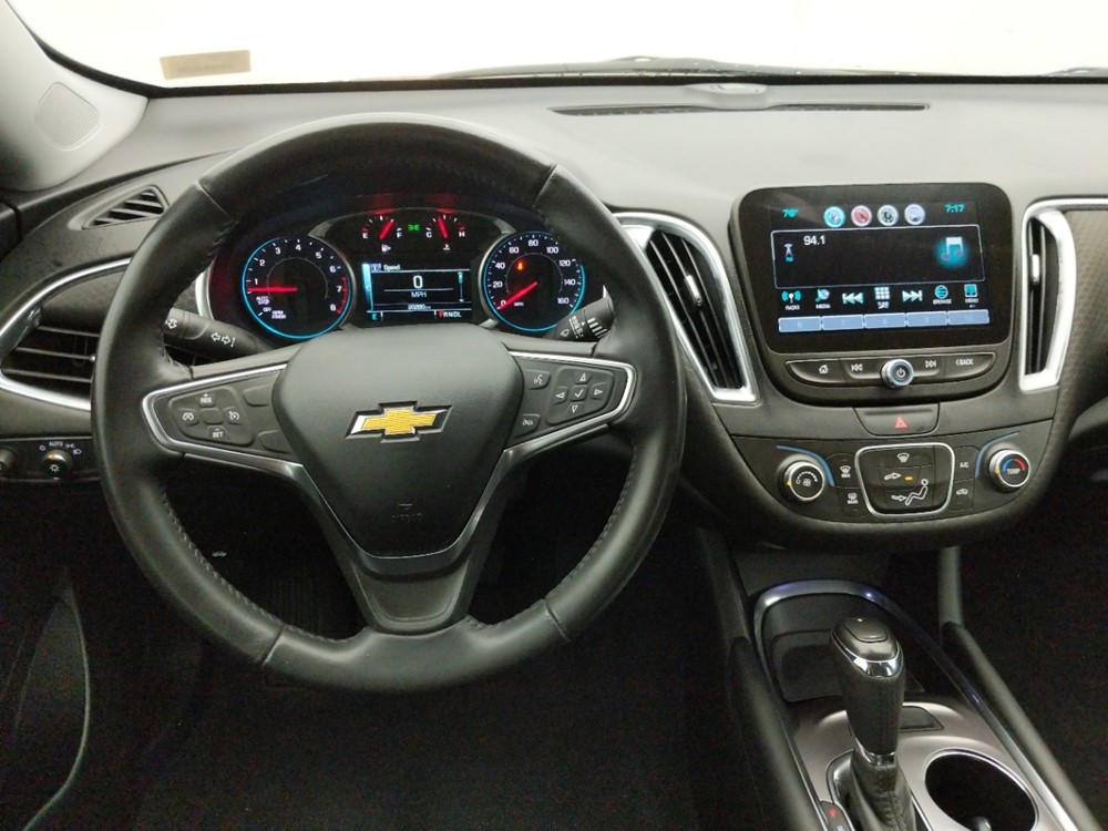 2018 Chevrolet Malibu - Driver Dash