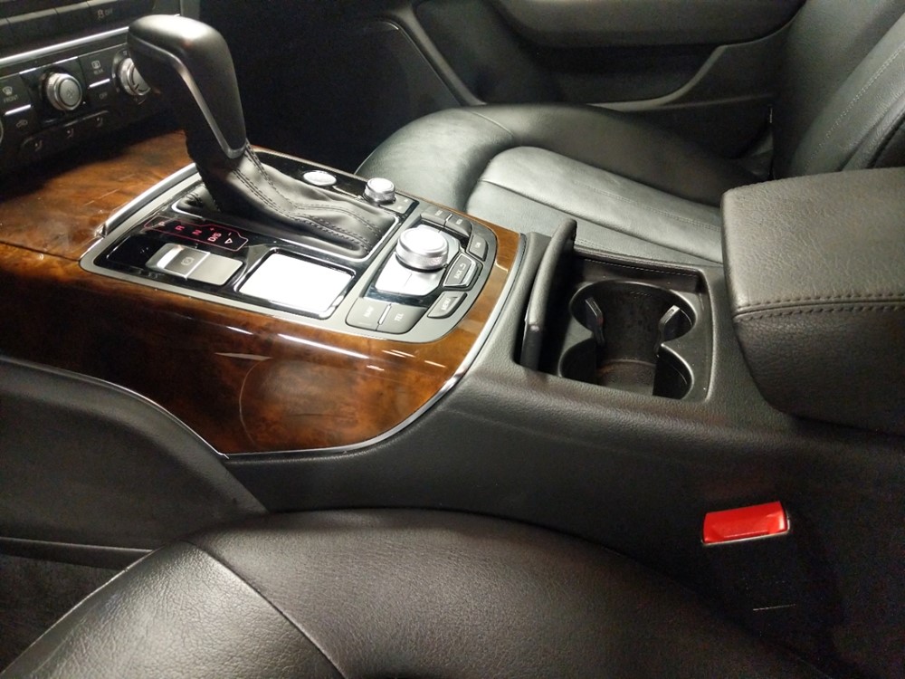 2016 Audi A6 - Center Console/Cup Holders