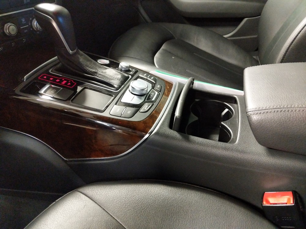 2016 Audi A6 - Center Console/Cup Holders