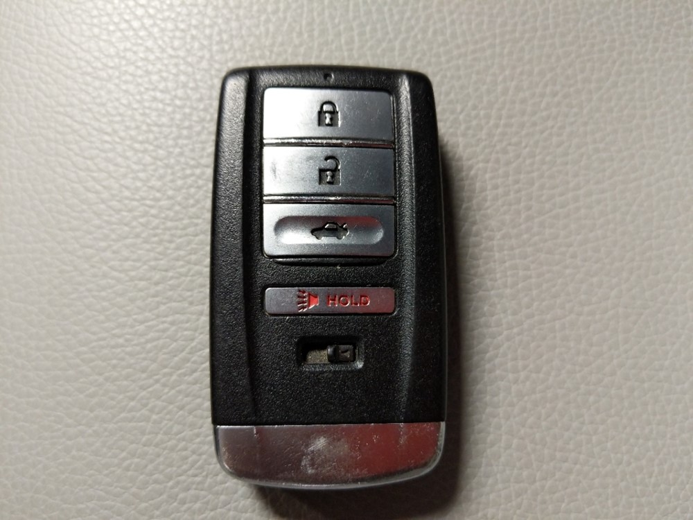 2017 Acura TLX - Keys