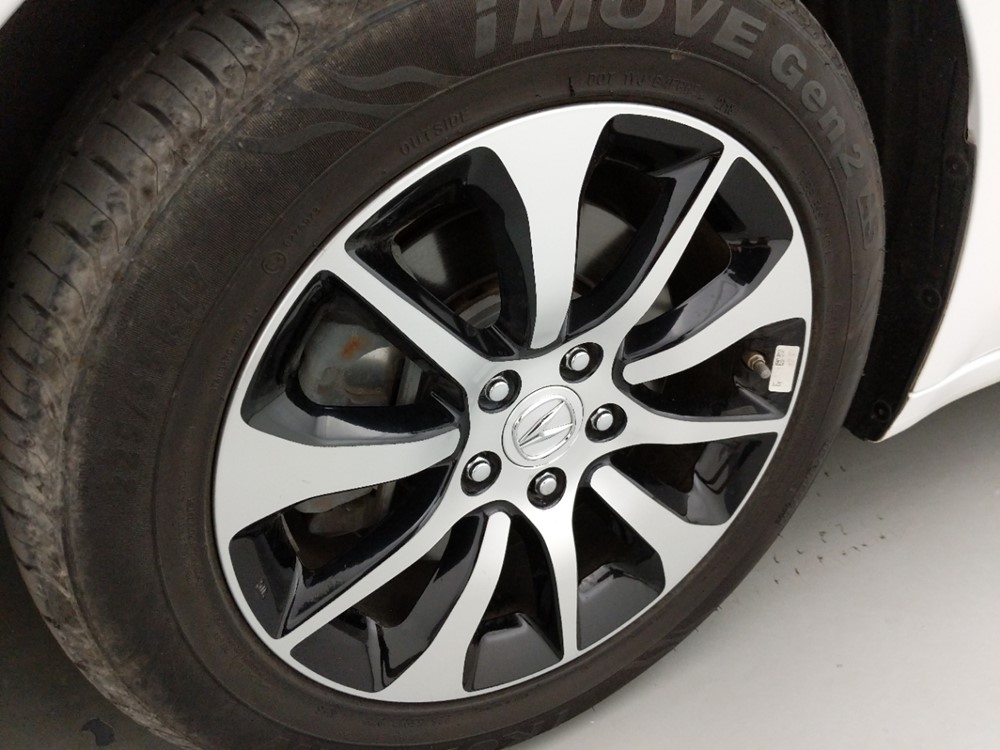2017 Acura TLX - Wheel