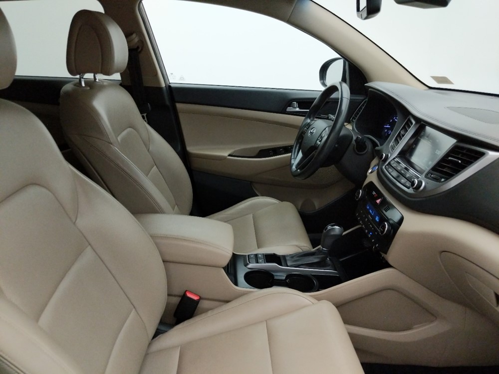 2016 Hyundai Tucson - Passenger Front Seat