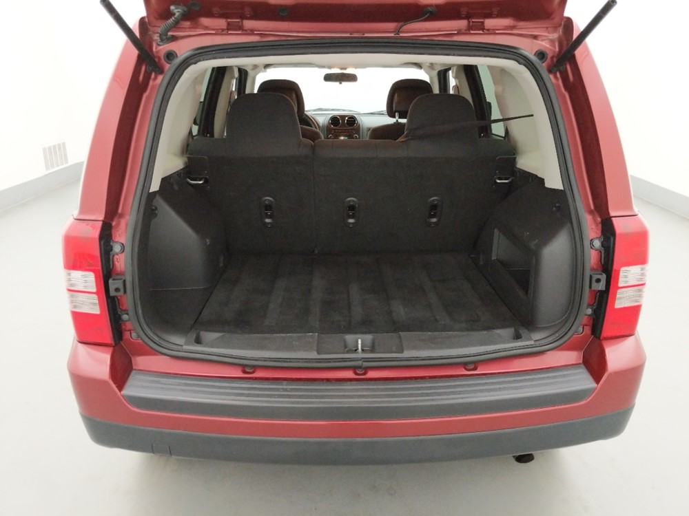 2014 Jeep Patriot - Trunk