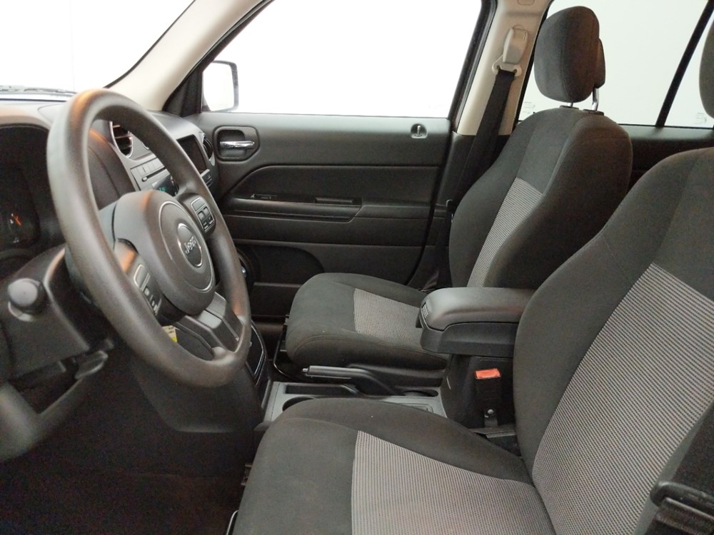 2014 Jeep Patriot - Driver Front Seat