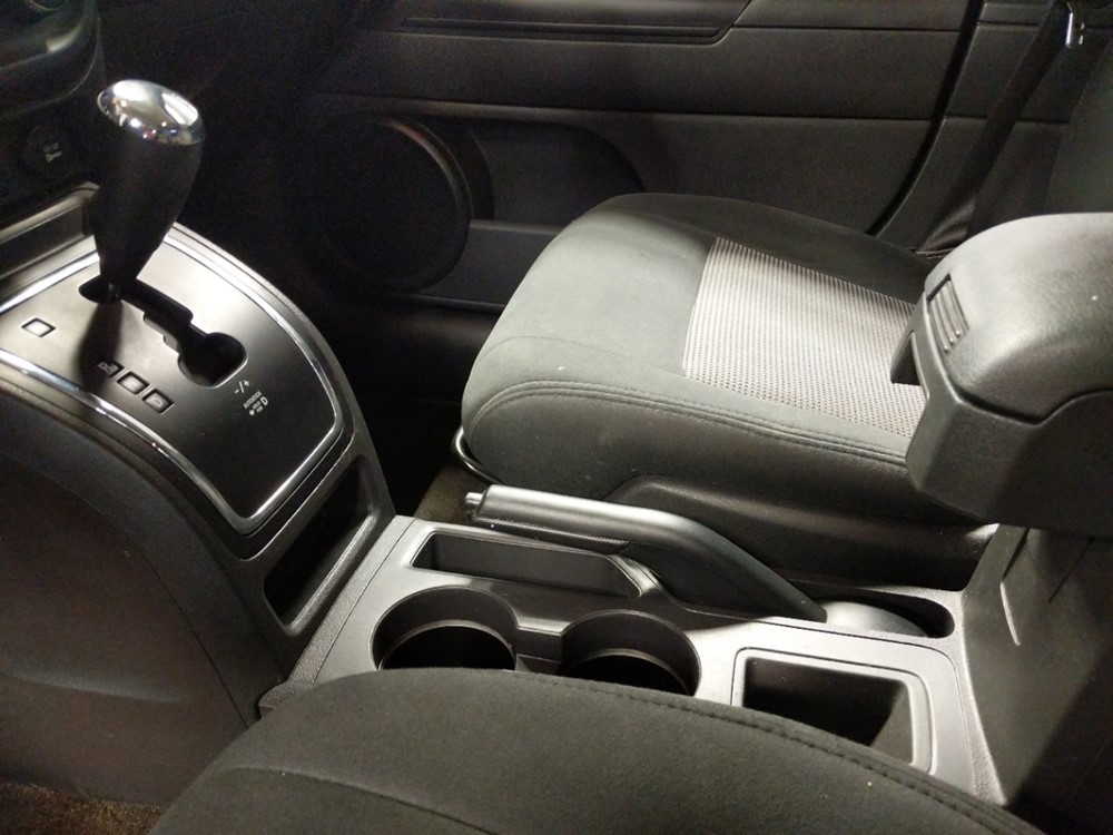 2014 Jeep Patriot - Center Console/Cup Holders