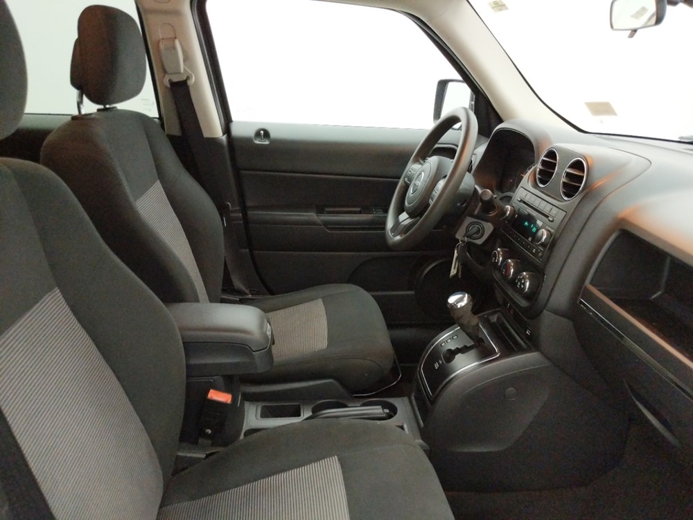 2014 Jeep Patriot - Passenger Front Seat