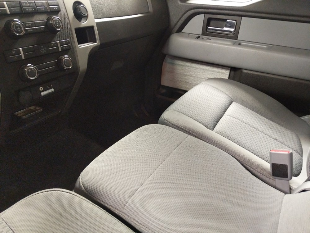 2014 Ford F-150 - Center Console/Cup Holders