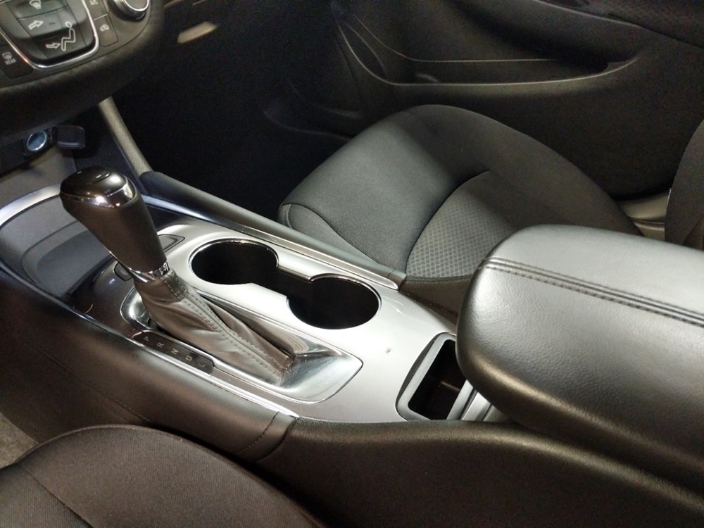 2017 Chevrolet Malibu - Center Console/Cup Holders