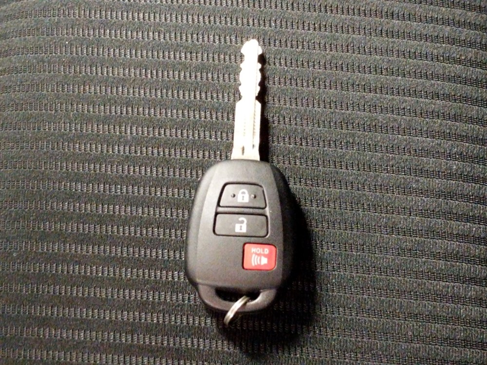 2018 Toyota RAV4 - Keys