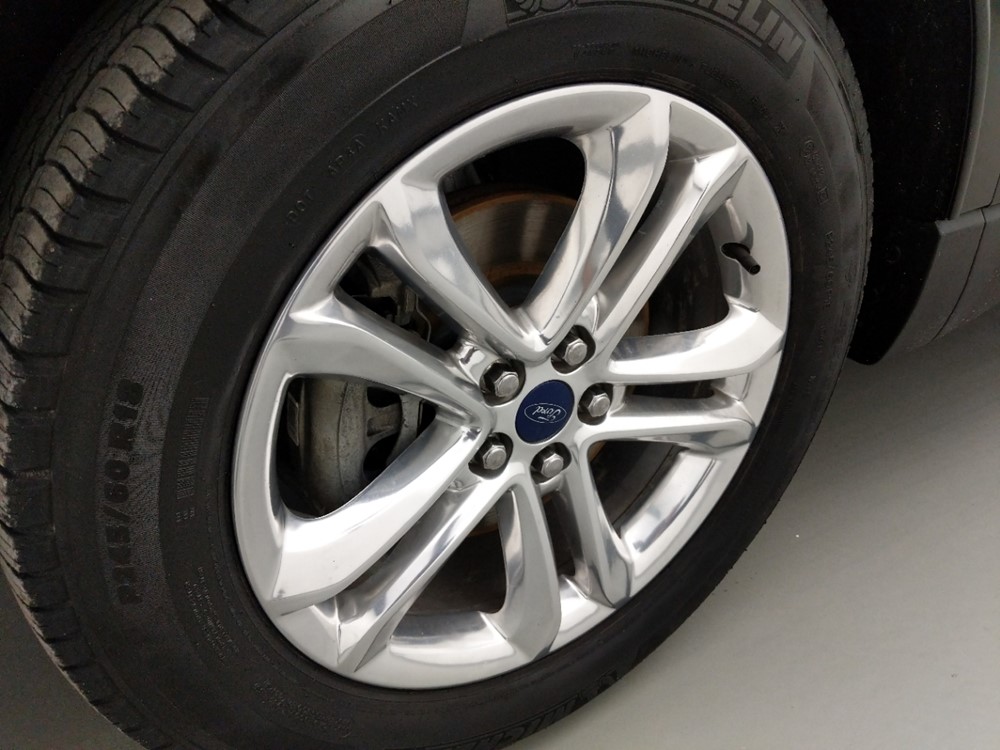 2015 Ford Edge - Wheel