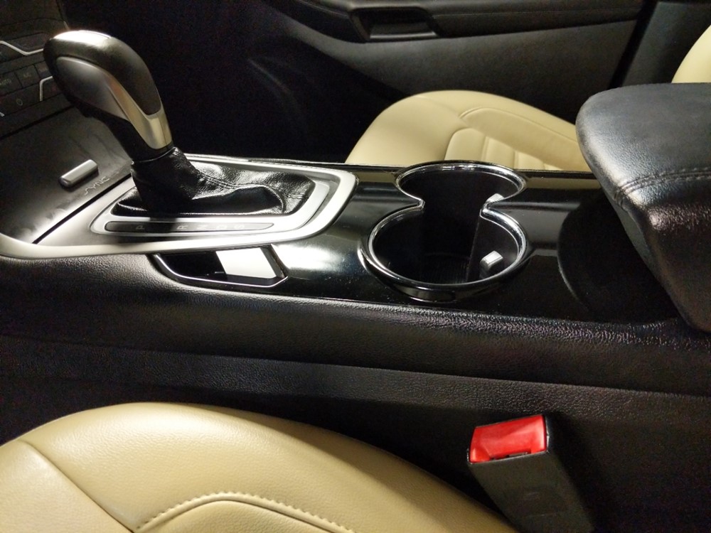 2015 Ford Edge - Center Console/Cup Holders