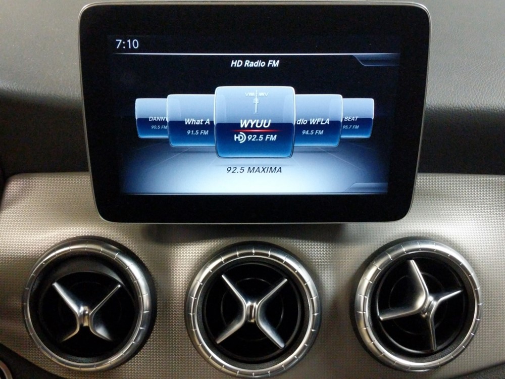 2018 Mercedes-Benz CLA250 - Stereo Package