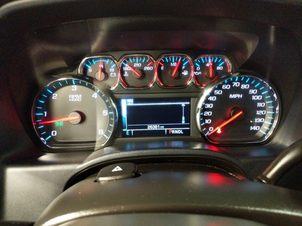 2018 Chevrolet Silverado 1500 - Odometer Close Up