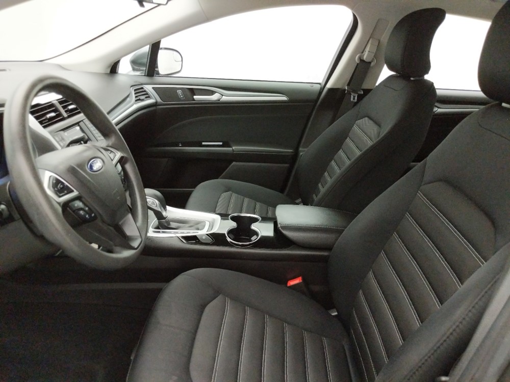2016 Ford Fusion - Driver Front Seat