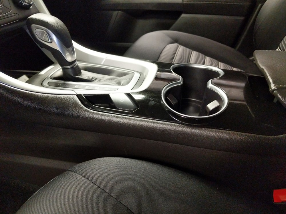 2016 Ford Fusion - Center Console/Cup Holders