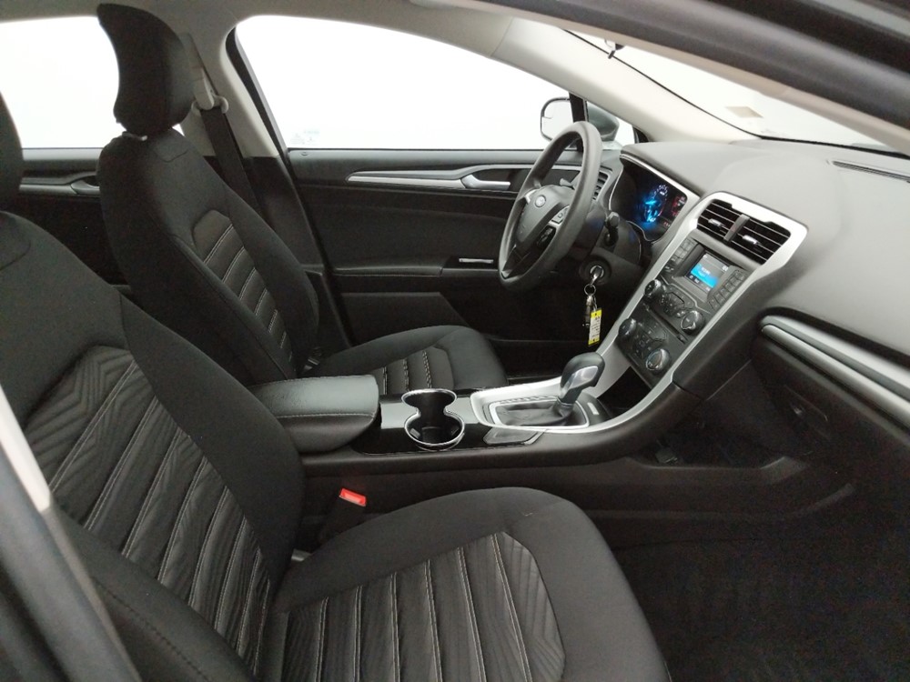 2016 Ford Fusion - Passenger Front Seat