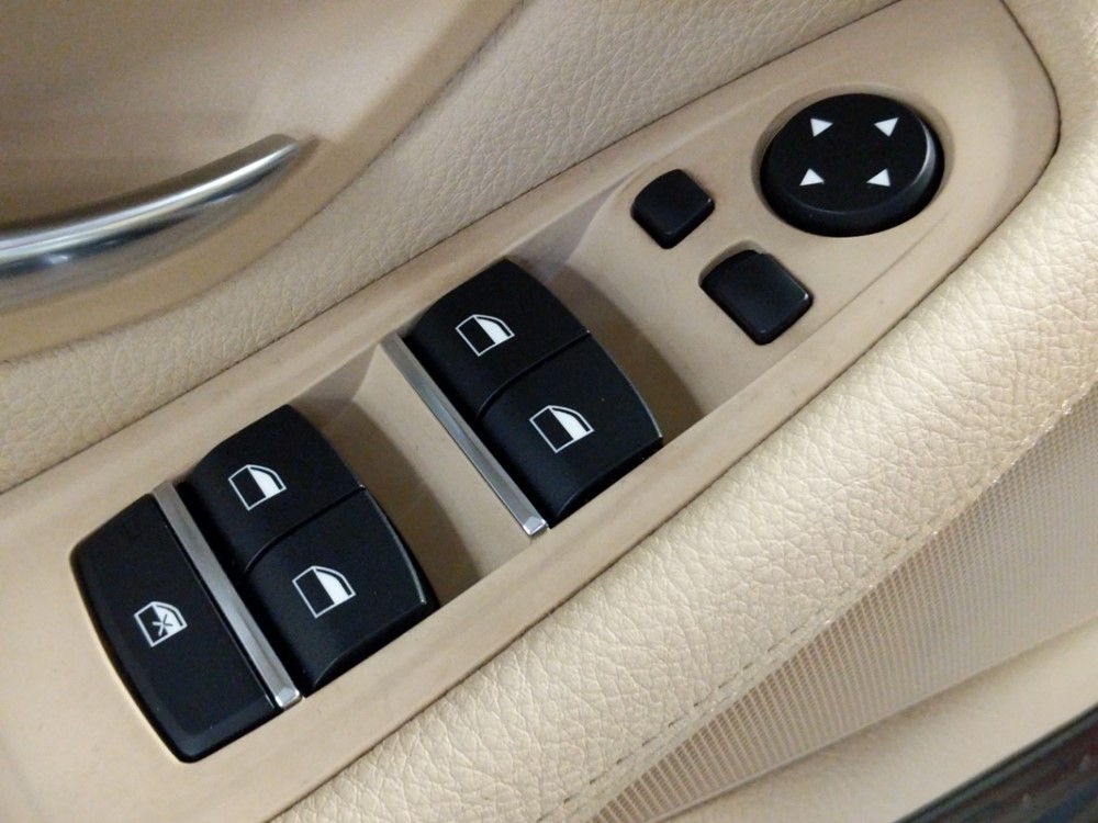 2016 BMW 528i - Driver Power Windows/Lock Control