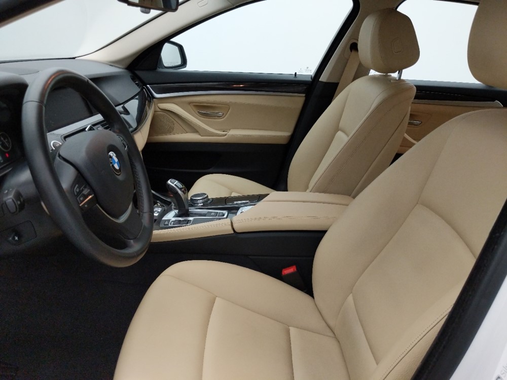 2016 BMW 528i - Driver Front Seat