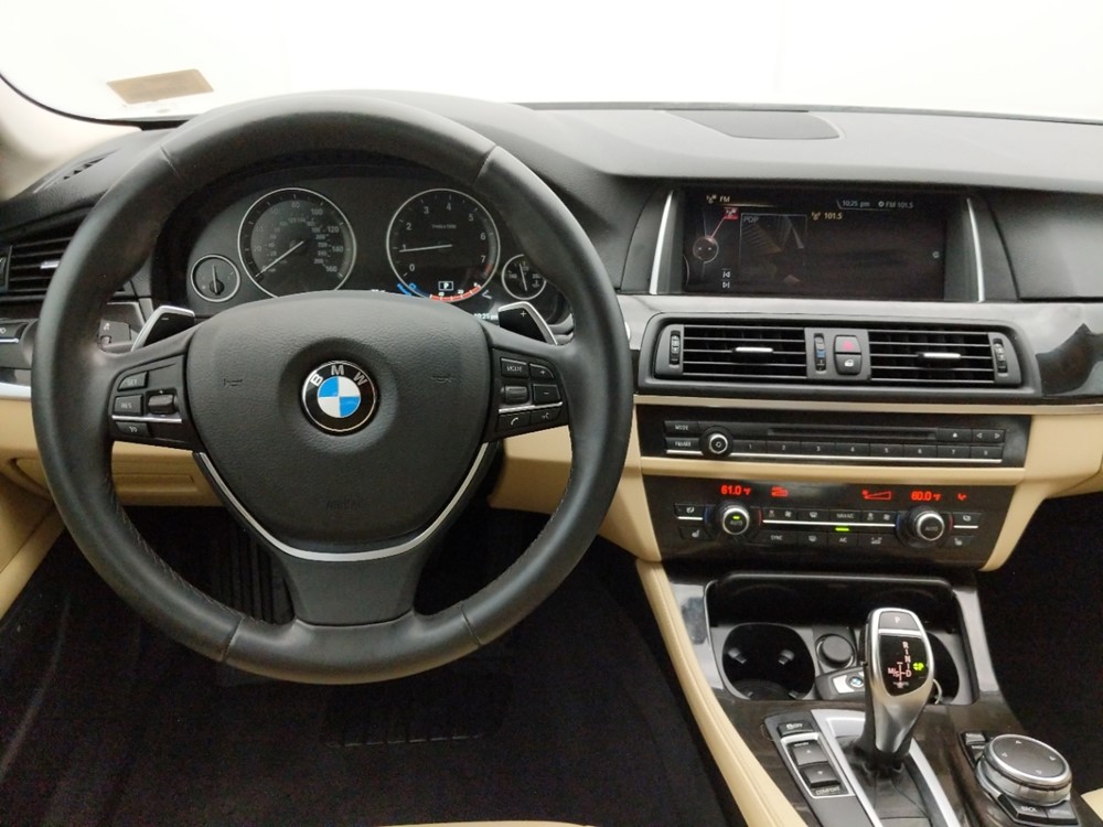 2016 BMW 528i - Driver Dash