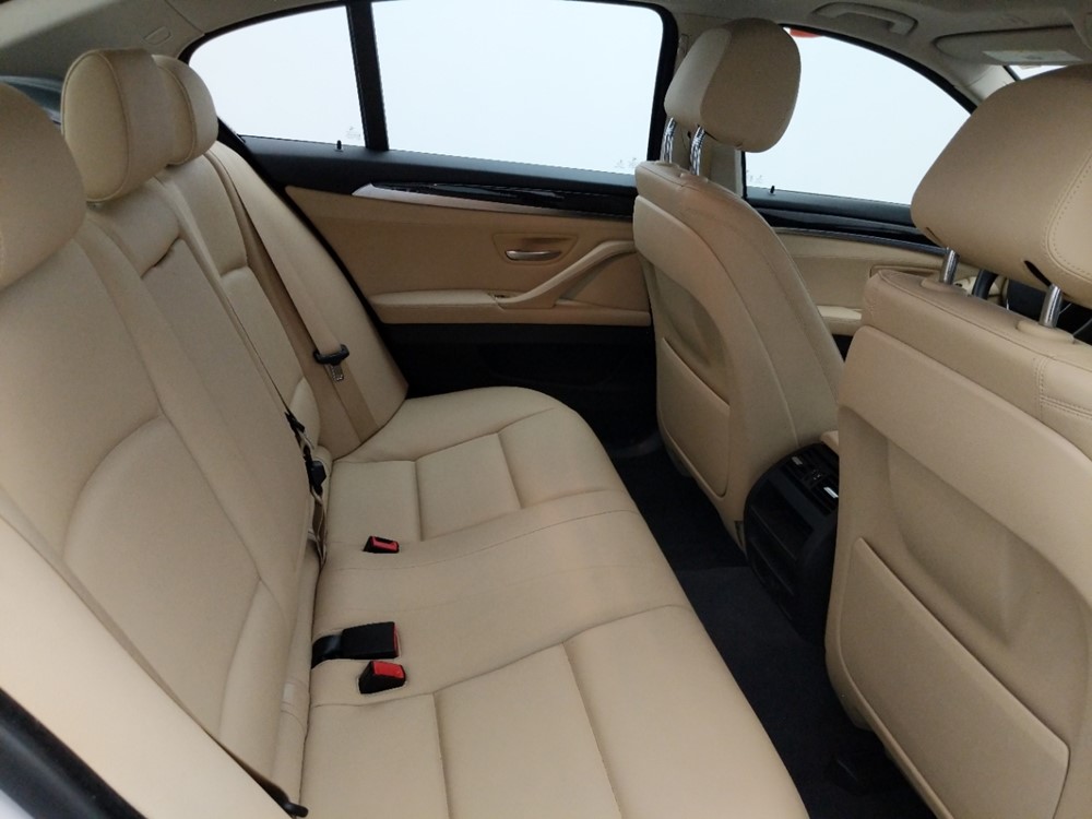 2016 BMW 528i - Passenger Rear Seat