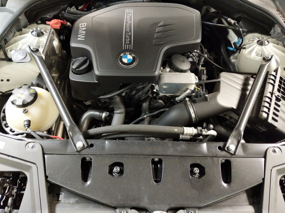 2016 BMW 528i - Engine