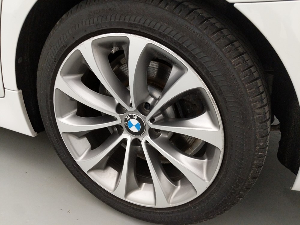2016 BMW 528i - Wheel