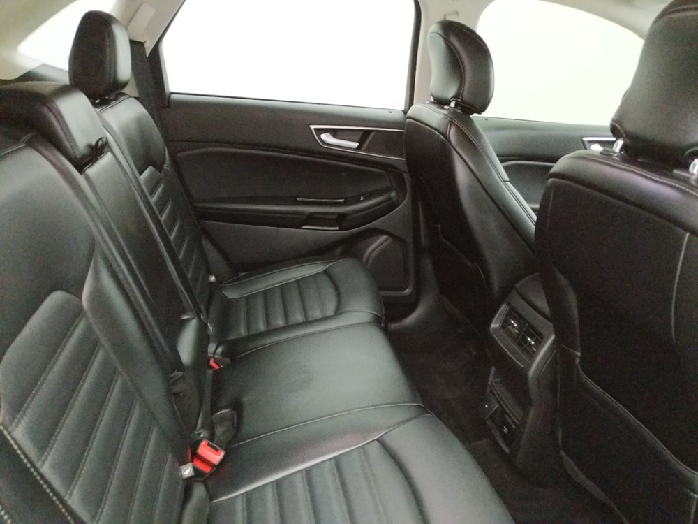 2016 Ford Edge - Passenger Rear Seat
